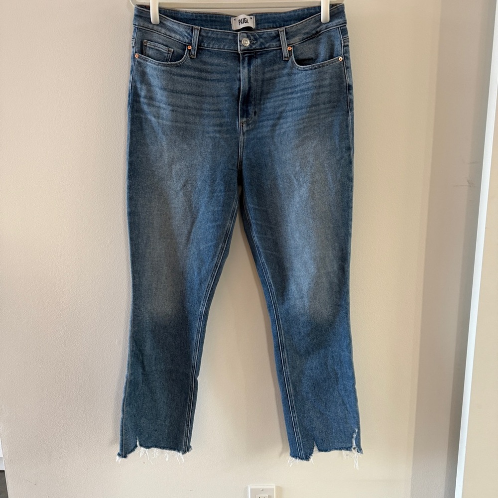 Paige Cindy in Mel w/ Destroyed Hem